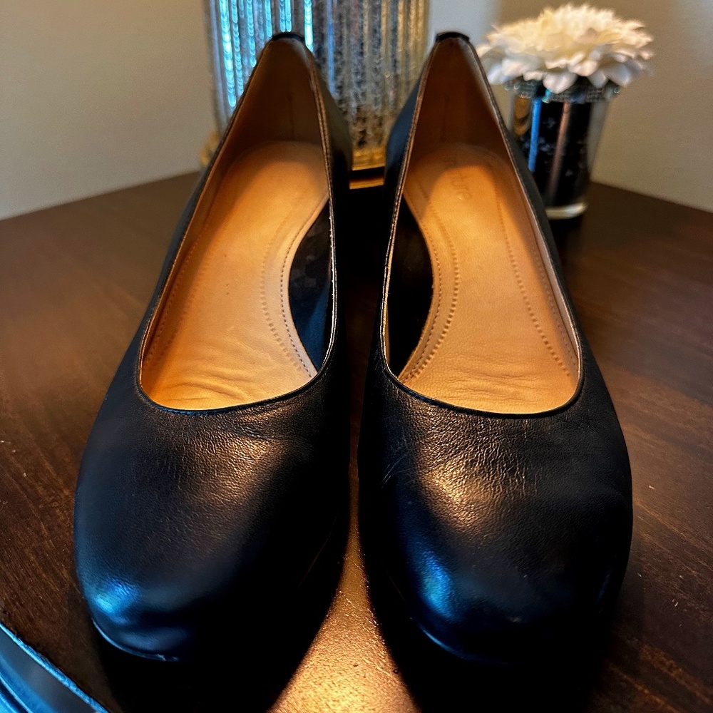 Black Nuture dress shoes, Size 7 1/2